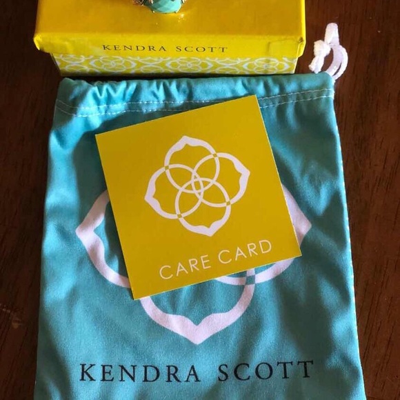 Kendra Scott Andy Gold Cuff Bracelet (New in Box) - Picture 4 of 7